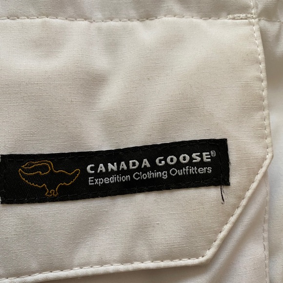 AUTHENTIC Canada Goose Expedition Parka - Picture 5 of 11
